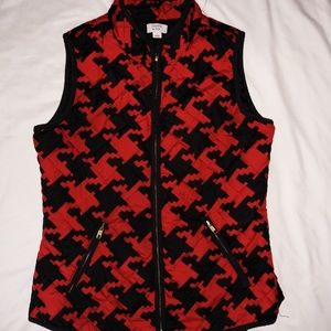 Crown & Ivy Blk/red Checkered Vest sz S